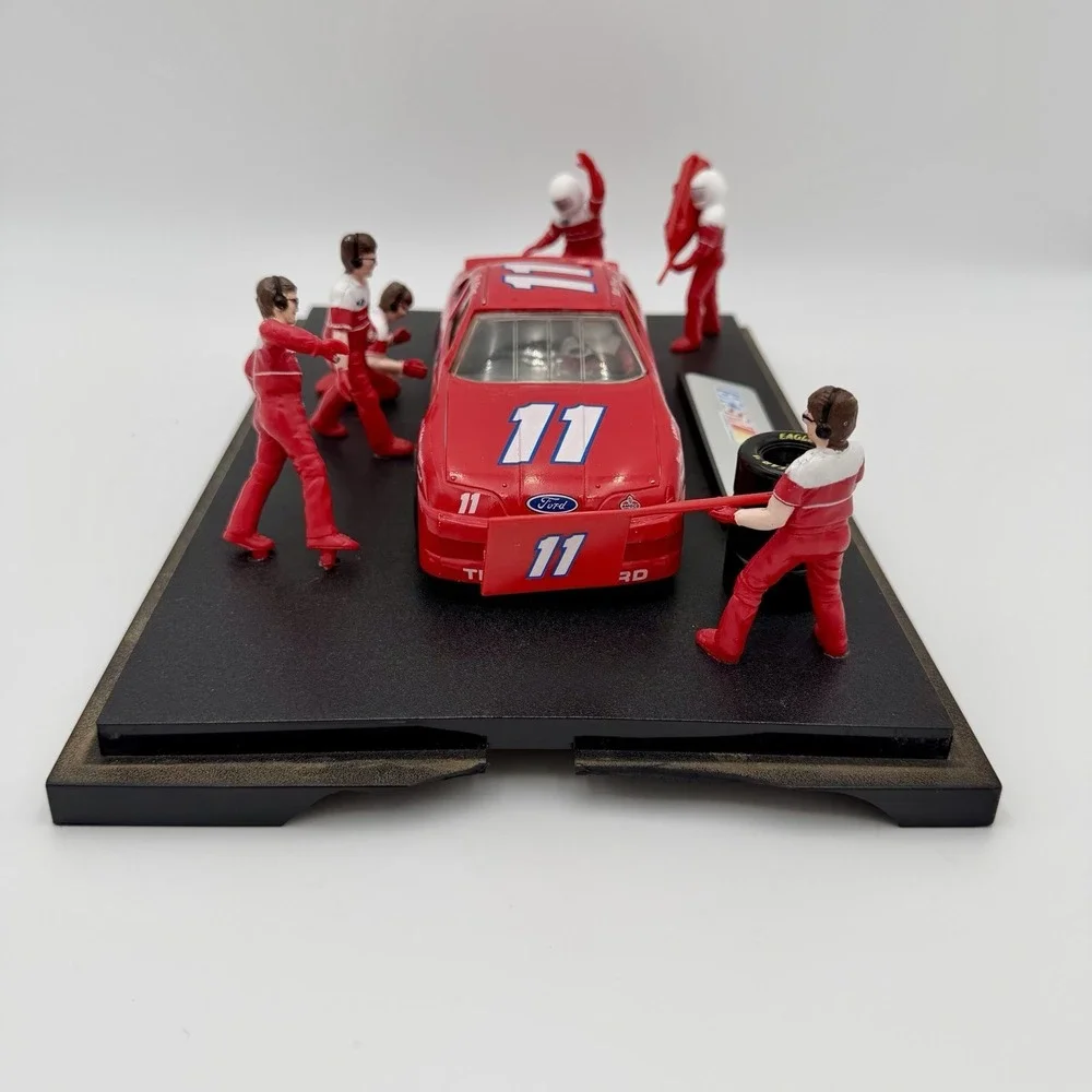 Vintage 1:24 Bill Elliott #11 NASCAR‎ Pit Stop Diorama Racing Champions